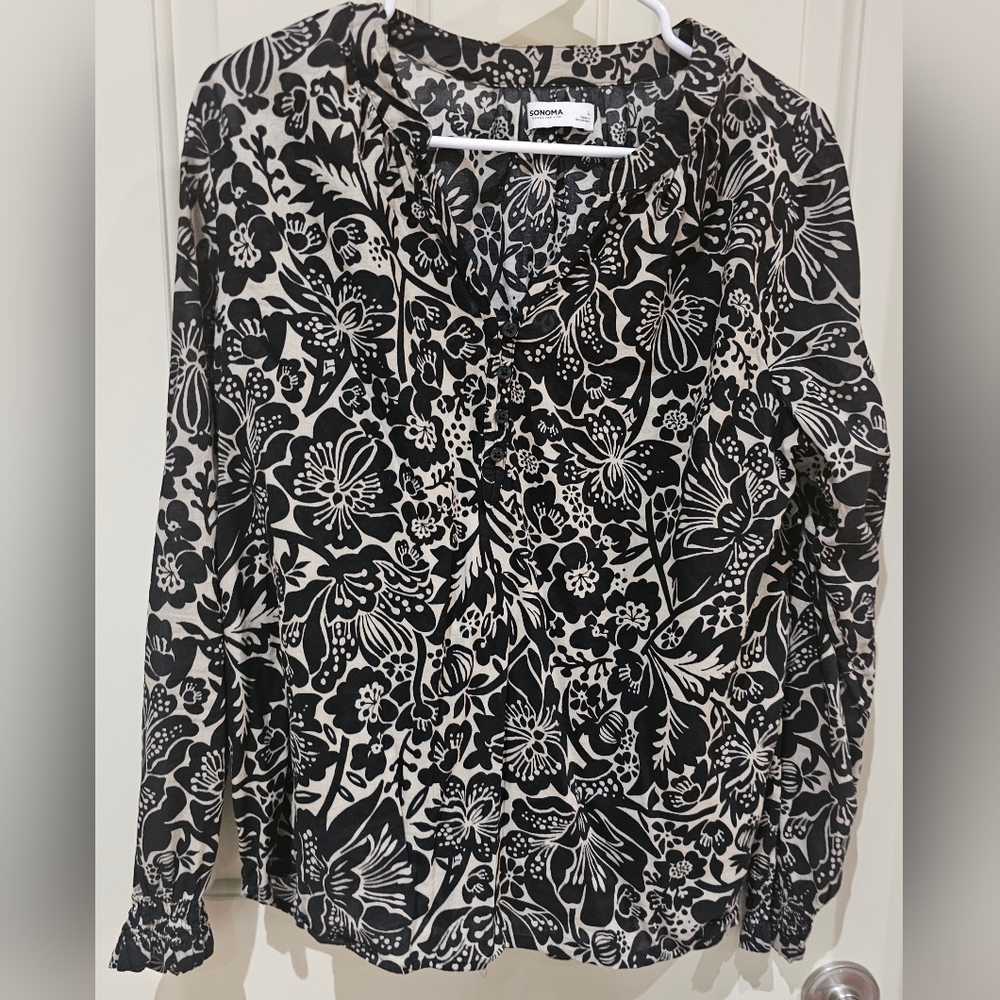 Sonoma  Black and Tan Floral Top Women Size Large